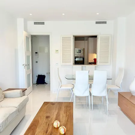 Center Of - Eaw Homes ماربيا