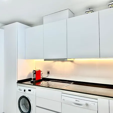 Apartament Center Of - Eaw Homes